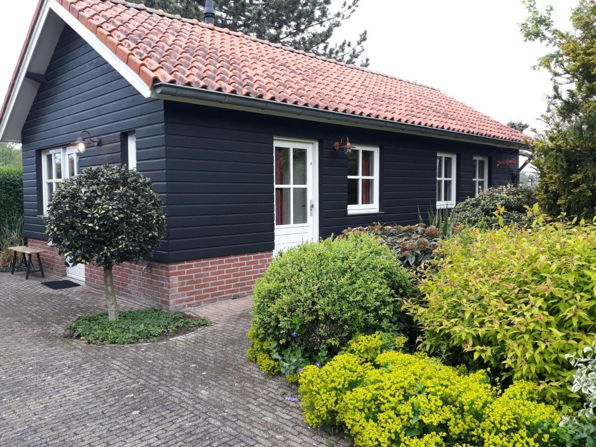 Vakantiehuisje Achter Odiliapeel エクステリア 写真