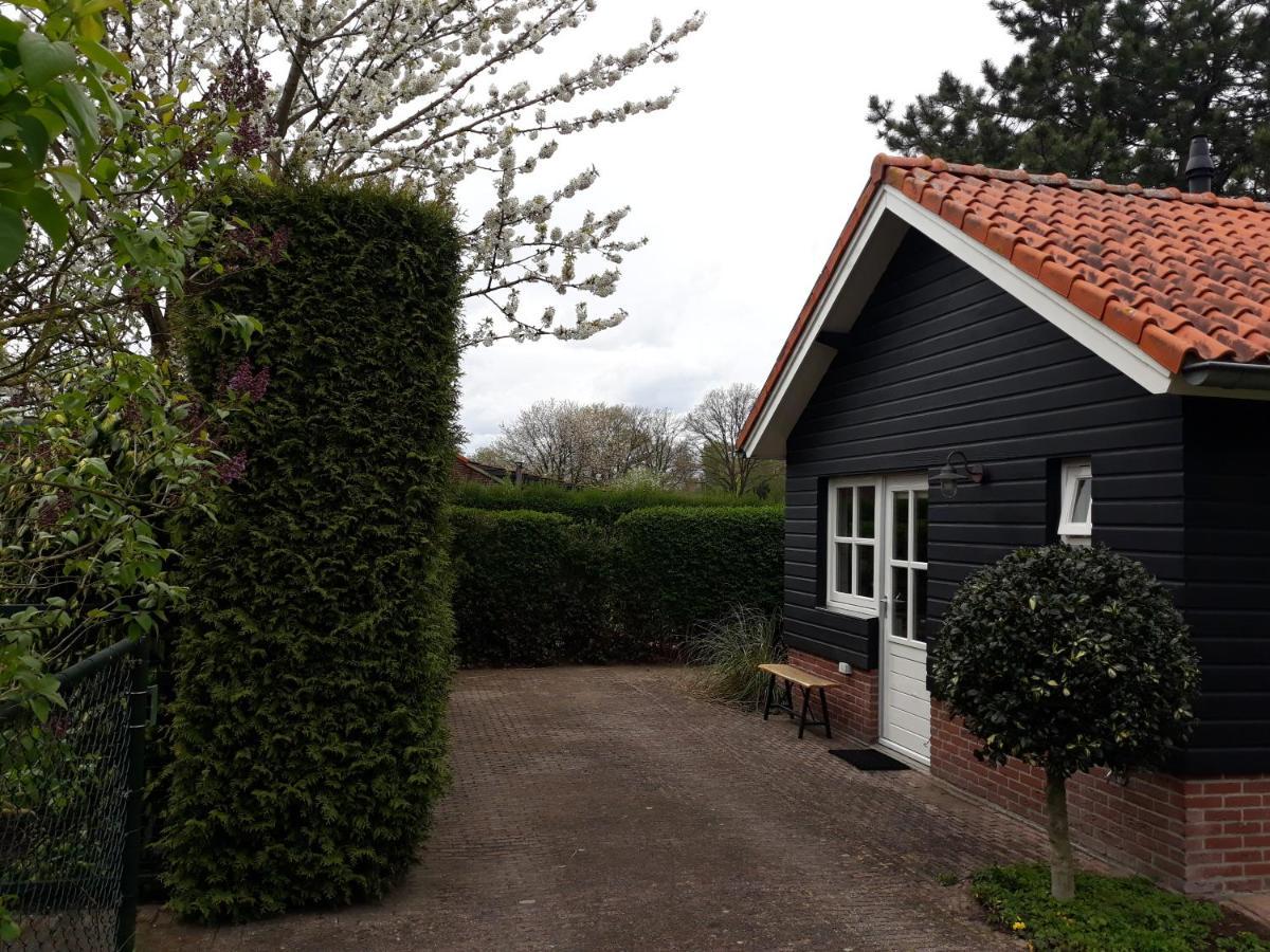 Vakantiehuisje Achter Odiliapeel エクステリア 写真