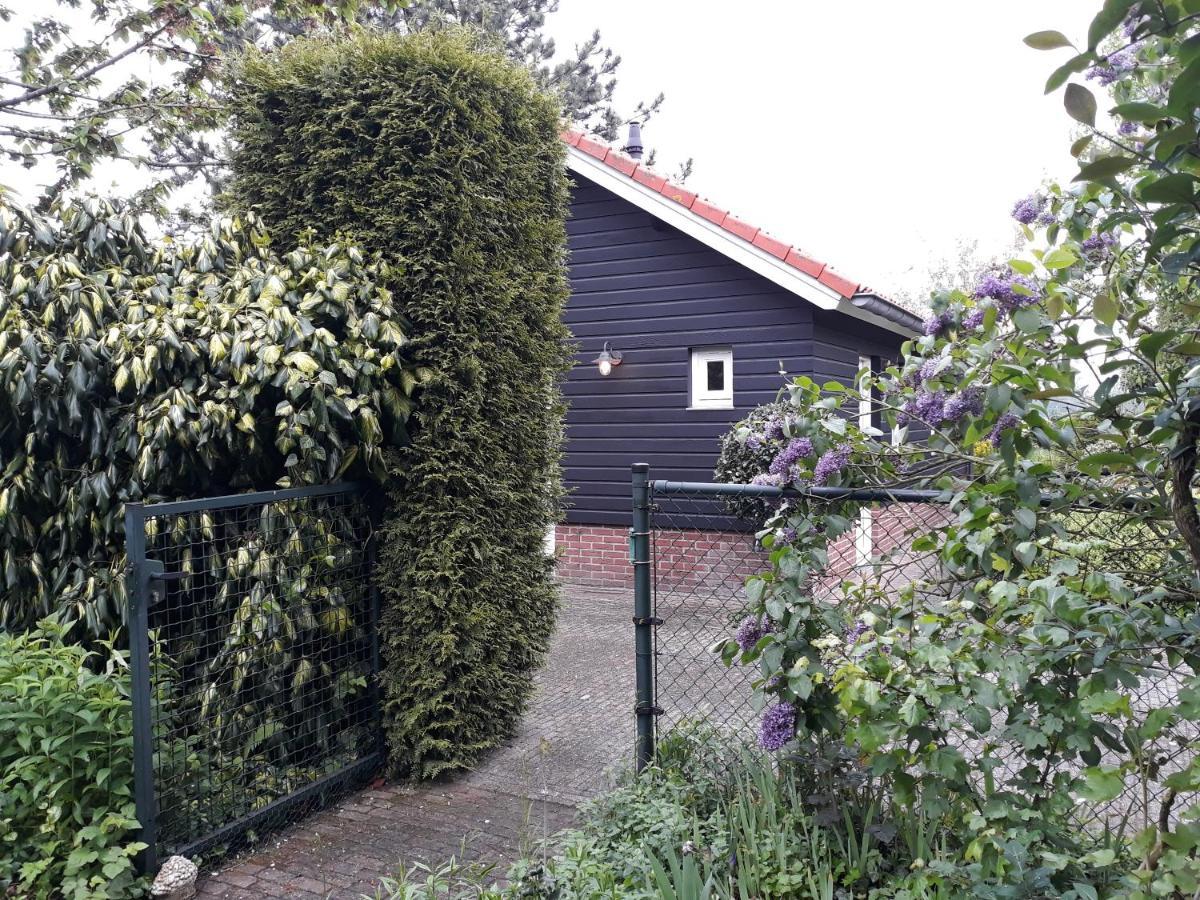 Vakantiehuisje Achter Odiliapeel エクステリア 写真